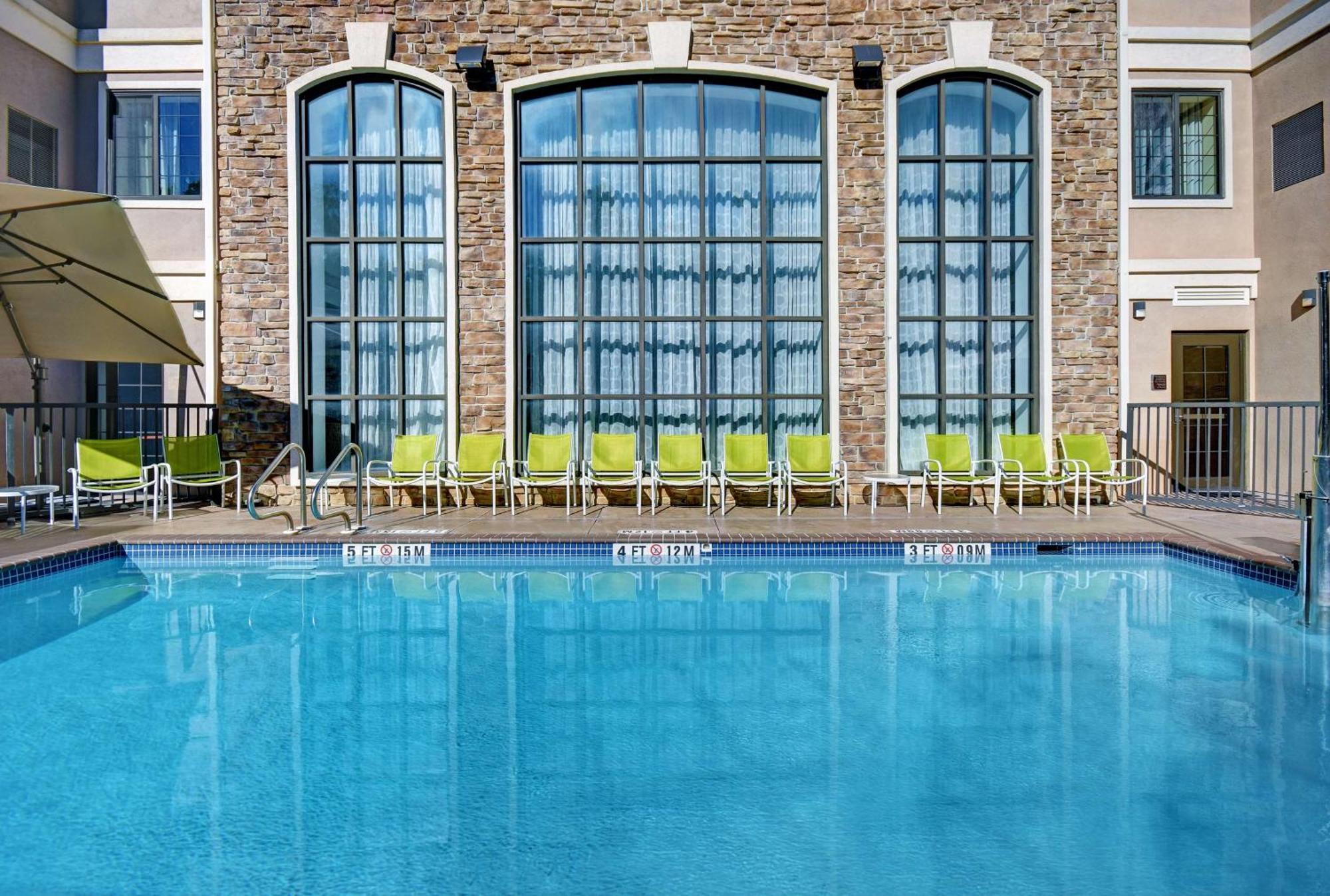 Homewood Suites By Hilton Eatontown Extérieur photo