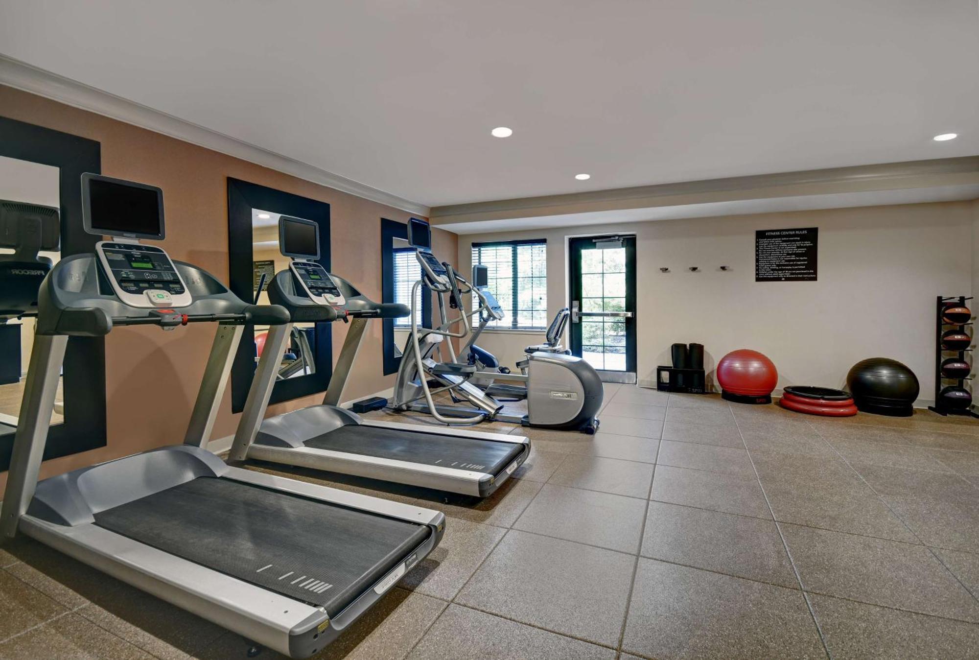 Homewood Suites By Hilton Eatontown Extérieur photo