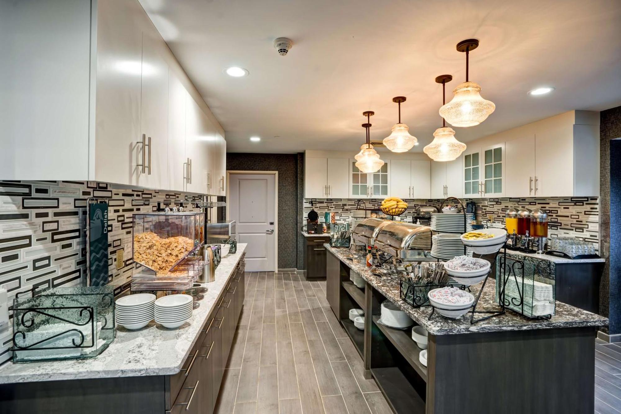 Homewood Suites By Hilton Eatontown Extérieur photo