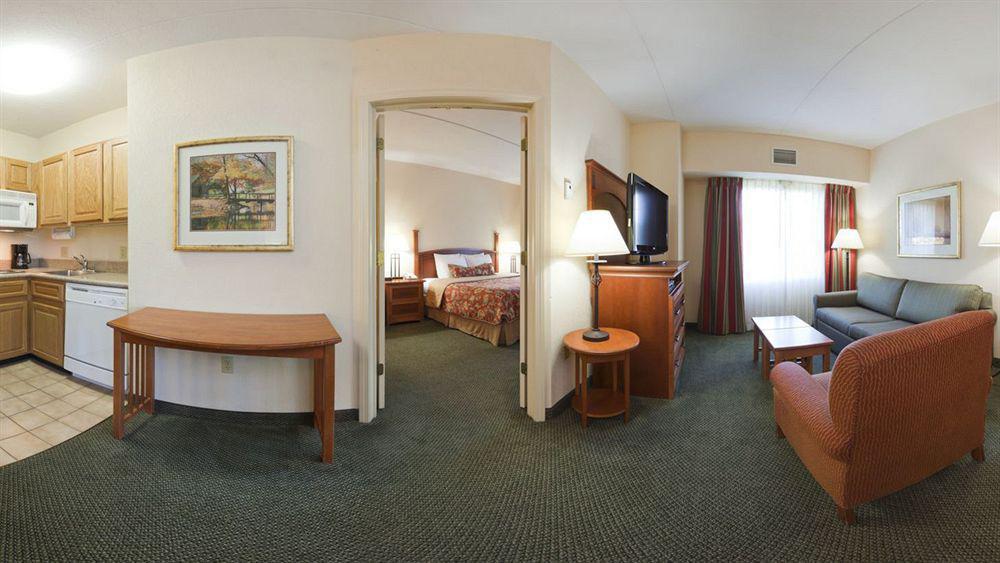 Homewood Suites By Hilton Eatontown Extérieur photo