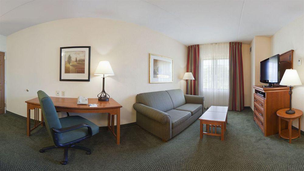 Homewood Suites By Hilton Eatontown Extérieur photo